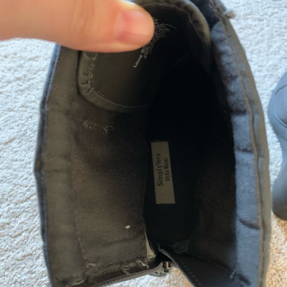 Simply Vera Wang Gray Sneaker Wedge Boots size 9 - Picture 6 of 9